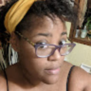 Meet your Posher, Desiree